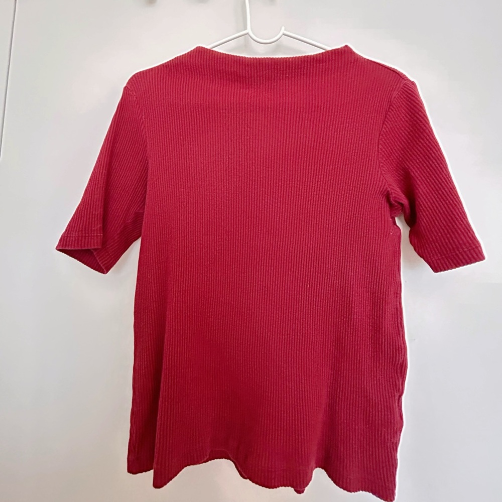 Uniqlo dark red knit sweater
